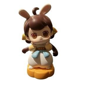 Popmart Bunny Girl Small Figurne